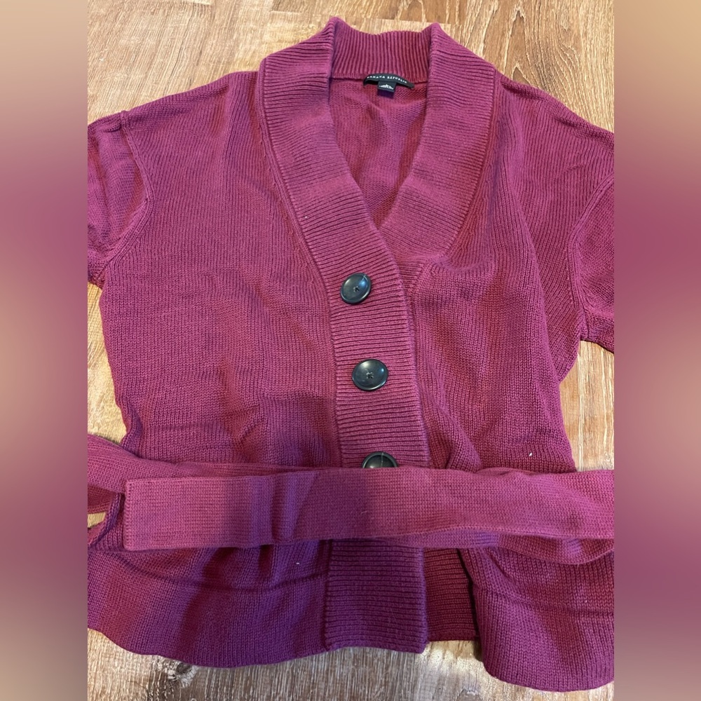 Women’s Banana Republic Short Sleeve Sweater - Picture 2 of 5